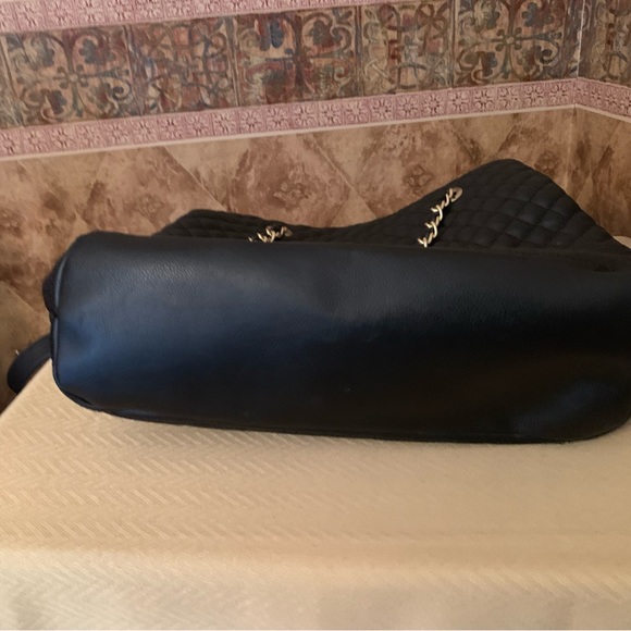 Handbag - Picture 6 of 6